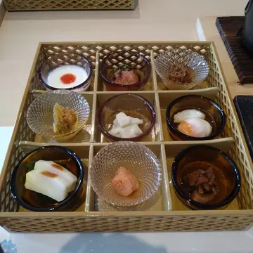 花鳥風月の朝ごはん