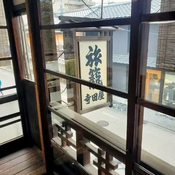 幕末の志士達もここから外を眺めていたのかな。