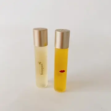 香りのよさで美容のプロにもファン多数。ukaのネイルオイルで地爪をしっかり保湿ケア