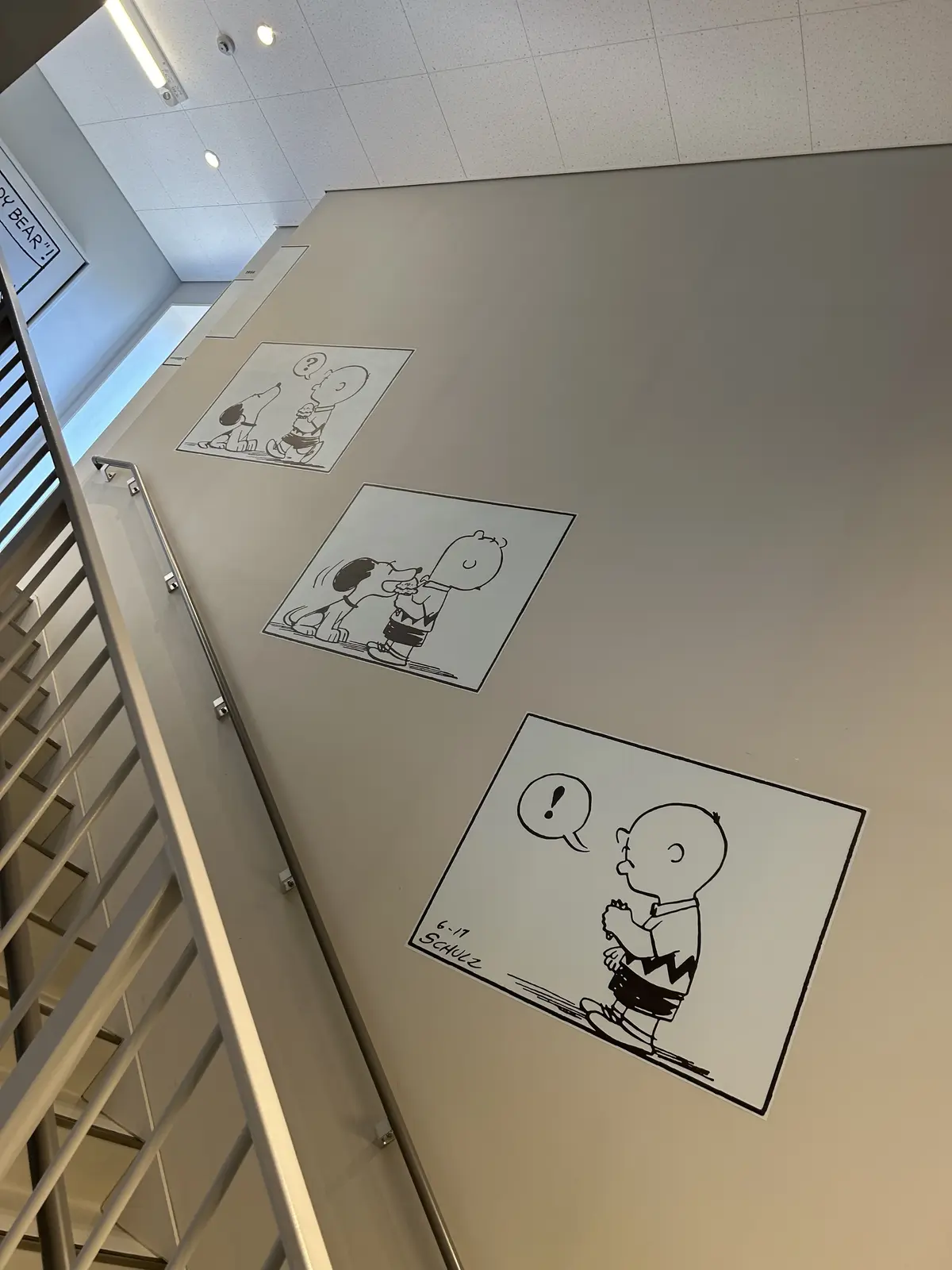 スヌーピーミュージアム内階段