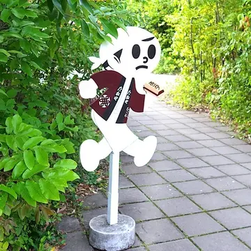 「たねや」バージョン「クラブハリエ」バージョンの飛び出し坊や飛び太くんも必見です。
