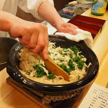 白魚と菜の花の炊き込みご飯
