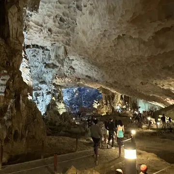 スンソット鍾乳洞　