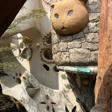 黒スニーカー　吉祥寺食べ歩き　オリーブサンド　terakoya 吉祥寺　ワンハンドグルメ　アサイーボール　武蔵野八幡宮　御朱印　PUMAメイズ