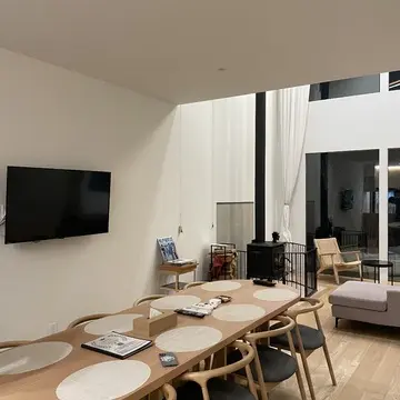 軽井沢ハウスヴィラ 檜風呂棟　リビング