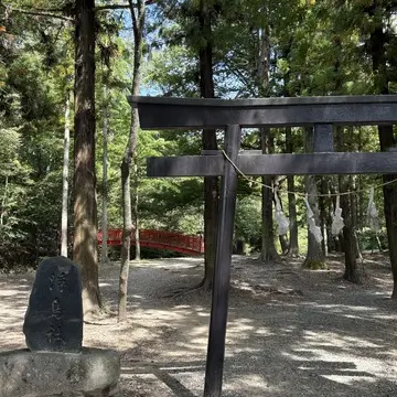 諏訪大社　下社春宮　万治の石仏