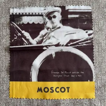 ginza 銀座　眼鏡　眼鏡のオシャレ　眼鏡コーデ　メガネ　メガネ女子　SACAI　　jマダムのコーデ　銀座グランパグラス　ginzagranpaglass MOSCOT モスコット　サカイ　　FAC