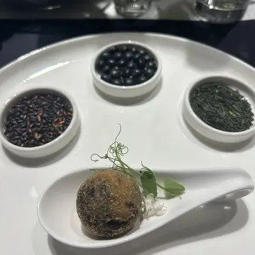 コスメデコルテ 秋のコスメ新製品発表会 風景