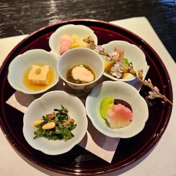 春らしい6種類の先付