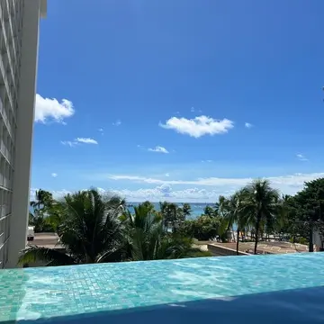 アロヒラニリゾートワイキキビーチのプール