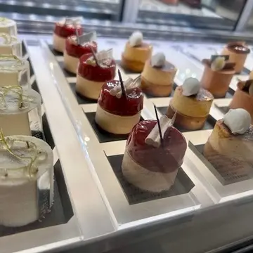 アン グランのスイーツ♡ドリンクとのセットでも頂けます。