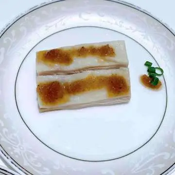 雛鳥と厲家の葱・山椒ソース