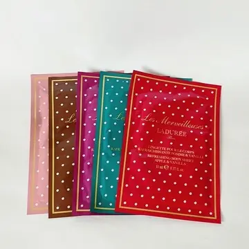 レ・メルヴェイユーズ ラデュレのリフレッシング ボディ シートは選べる５つの香り