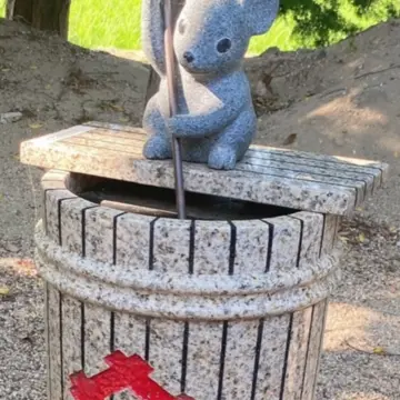 島根県出雲市万九千神社敷地内