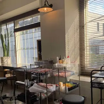 garden omotesando 室内