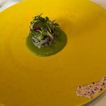 明石蛸とアボガドのタルタル　泉州水なすのマリネ　生姜とブロッコリーのピュレ