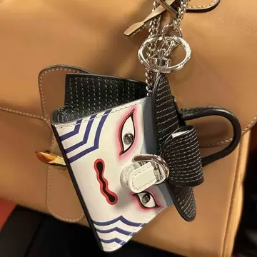 デルボー　チャーム