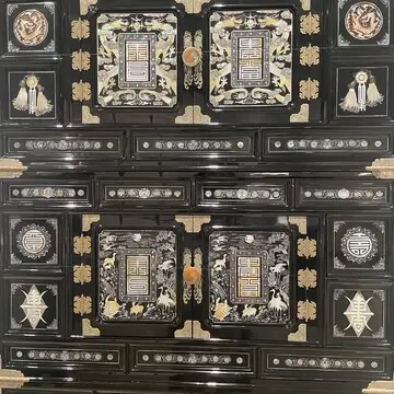 ソウル工芸美術館の展示、素晴らしすぎる細工が施された家具