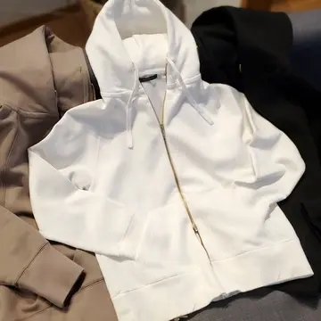 第1号のオフホワイト