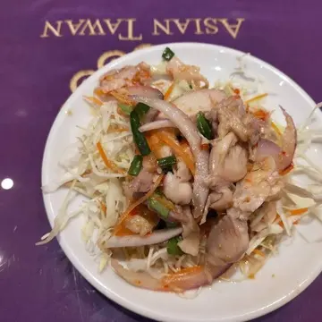 セットに付くサラダも美味