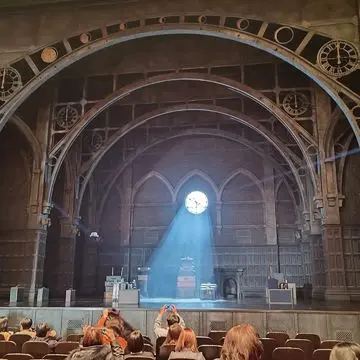 座席から見た舞台。観やすくて嬉しい！