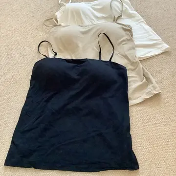 ユニクロブラトップ