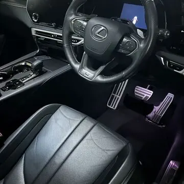 RX350h“Version Lの運転席