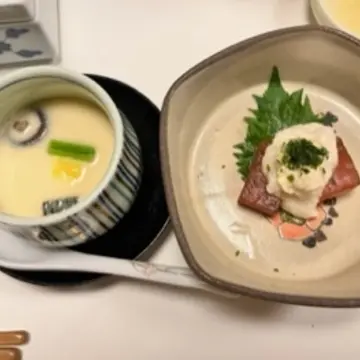 茶碗蒸しとお造り。