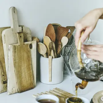 58㎡ スモールラグジュアリーな部屋　キッチン　ガラスポット