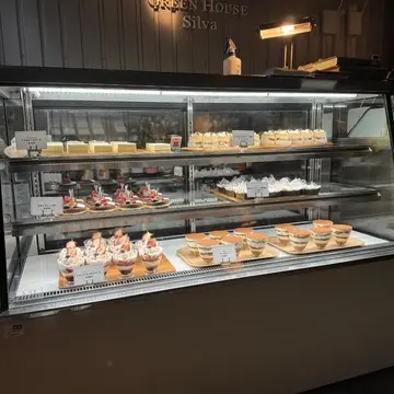 「グリーンハウスシルバ」三宮カフェ