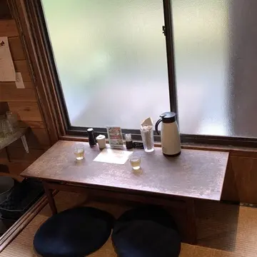 カフェ ヨリドコロ　座敷