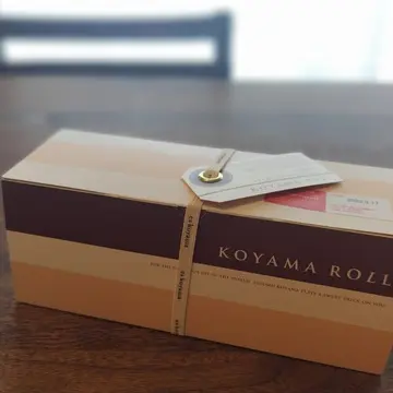 パティシエ エス コヤマ　小山ロール 