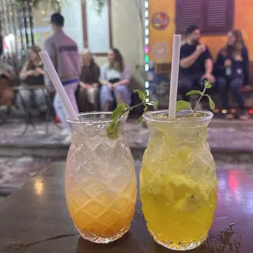 トレインストリート　ベトナム　ハノイ