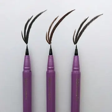 短めの筆が描きやすい＆買いやすいお値段のデジャヴュの新作アイライナー