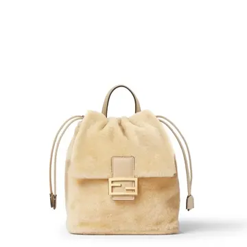 フェンディ バックパック シアリング