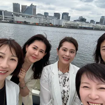 ランチクルーズ エクラ jマダム  レディクリスタル