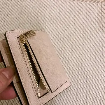 FURLA  フルラ　ミニ財布　小銭入れ　コインケース　高島屋　jマダム アラフィー　アラフィフ　名刺入れ　小銭入れ　ブランド財布　