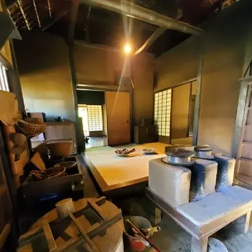 台所 当時の暮らしぶりが見えるような場所が大好きな私。