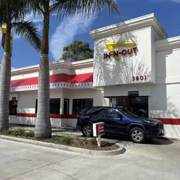 in-n-out ロサンゼルス ハンバーガー