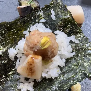 京都　ランチ　手織り寿司　AWOMB本店