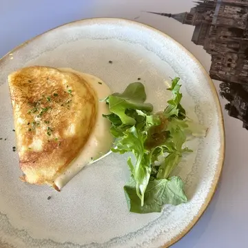 有名なふわふわオムレツ