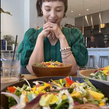 jマダム サラダうどん