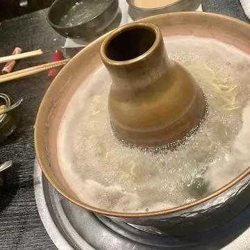 シメはつけ麺。この頃にはもうお腹いっぱい。