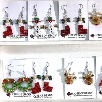 サンタ　ピアス