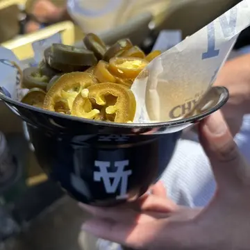 ナチョス ドジャースタジアム グルメ