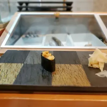 雲丹もミニバージョンで。小さくても味は最高！