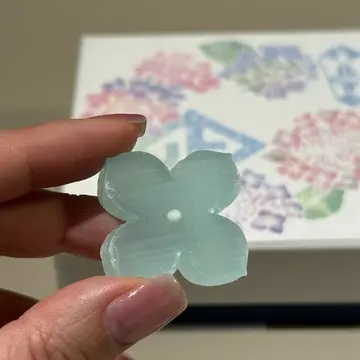 越乃雪本舗大和屋　琥珀糖　紫陽花