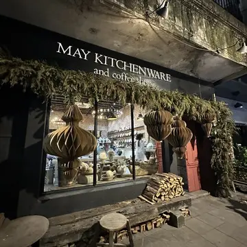 may kitchenware and coffee カフェ
