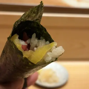 芽ネギとトロたくの巻物