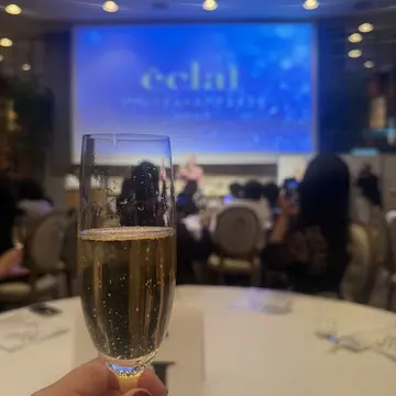 ソワレドゥエクラ